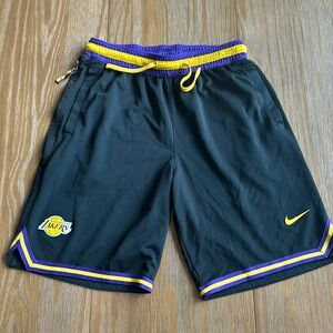 Lakers Nike Dri-Fi shorts - size M
